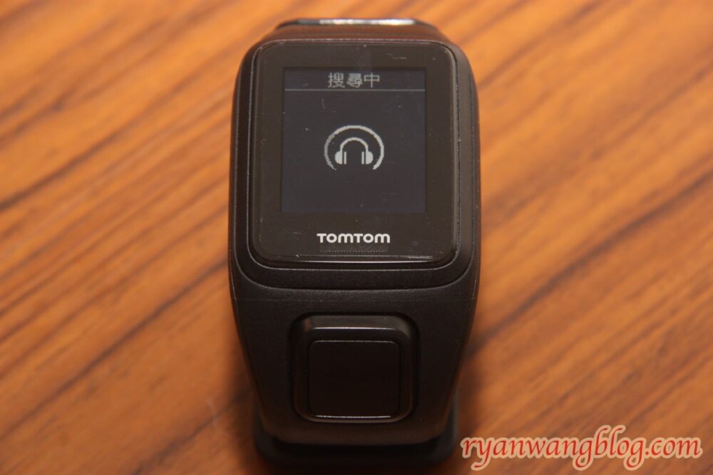 TomTom Spark Cardio + Music智慧音樂心率運動錶