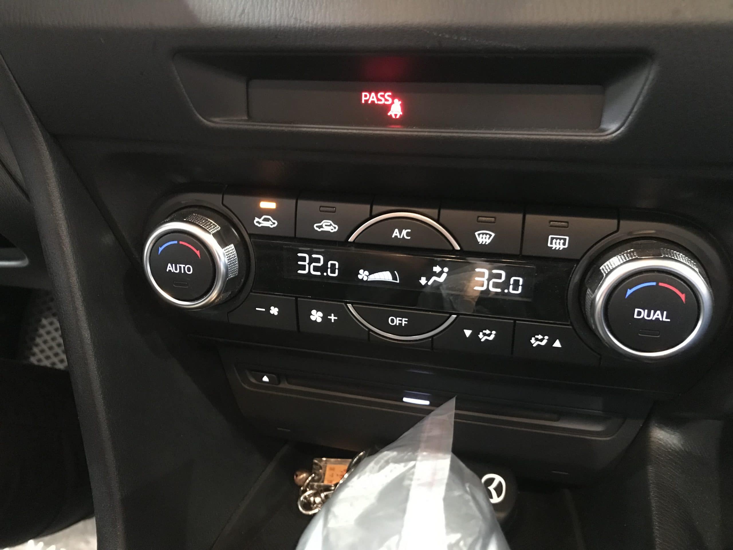【汽車保養維護】車內冷氣空調經常吹出異味、臭味